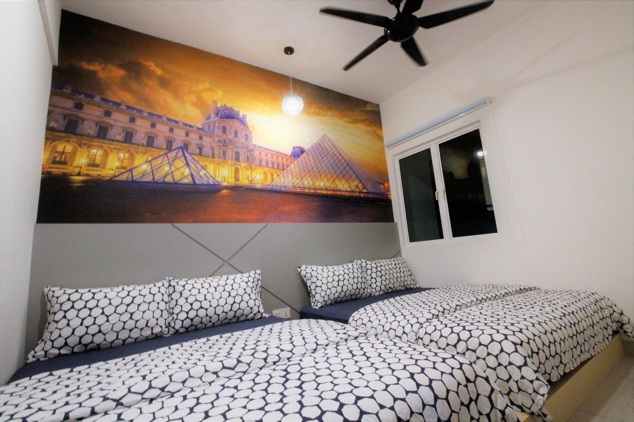 H2h - Nichole Maison - Majestic Apartment